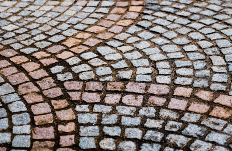 Choosing the Right Pavers for Your Outdoor Project