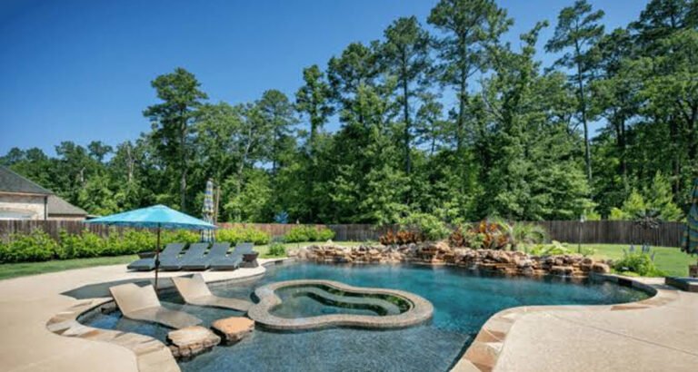 How to Transform Your Pool into an Outdoor Oasis How to Transform Your Pool into an Outdoor Oasis